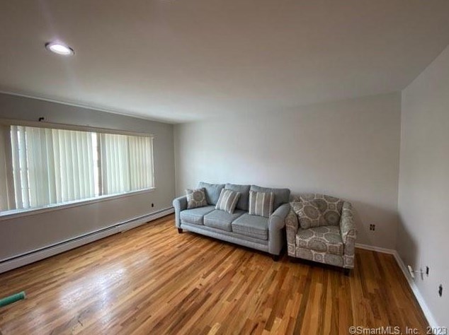 85 Ruth St, Bridgeport, CT 06606