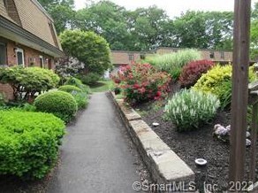 11 King Arthur Dr #3f, Niantic, CT 06357