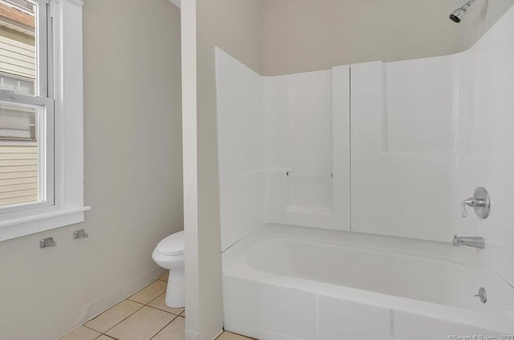 495 Sherman Pkwy, New Haven CT 06511-1749 exterior