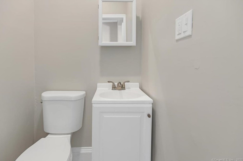 495 Sherman Pkwy, New Haven CT 06511-1749 exterior