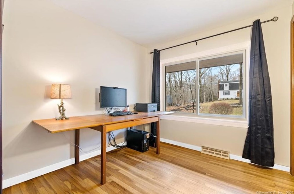 99 Deepwood Dr, Madison CT  06443-1764 exterior