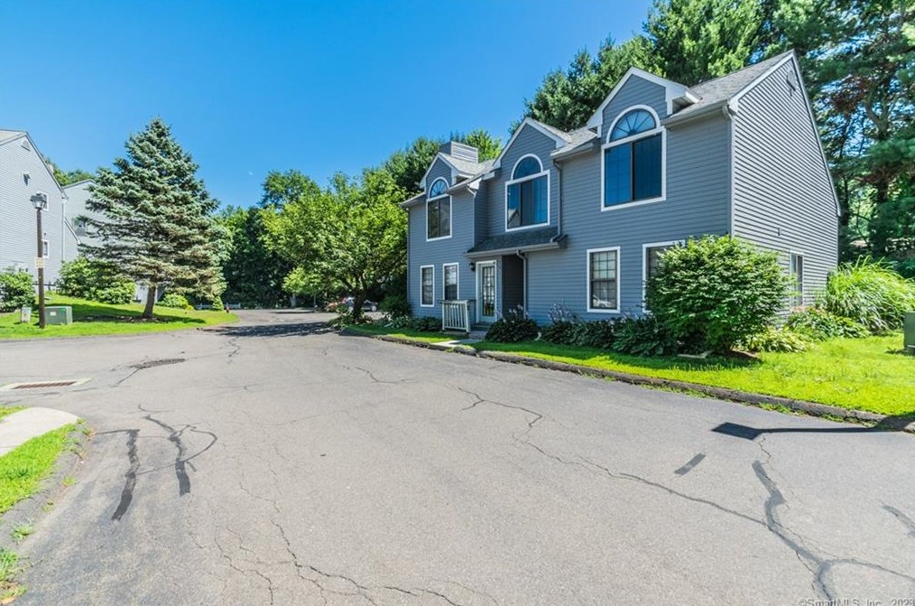 1 Village View Terrace #1, Meriden, CT 06451