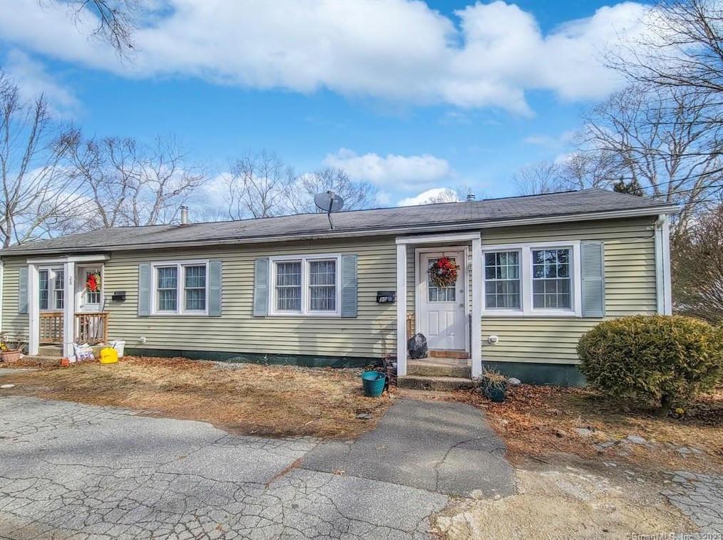 28 Atlanta Ct, Groton, CT 06340