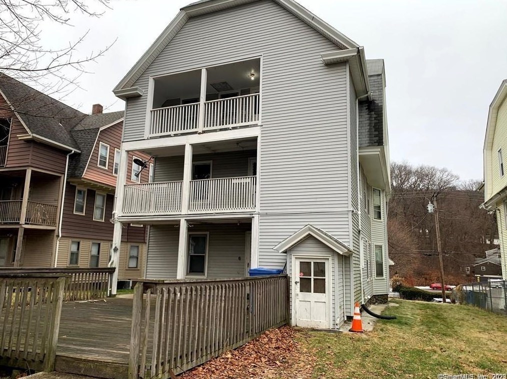 225 Robbins St #1, Waterbury, CT 06708