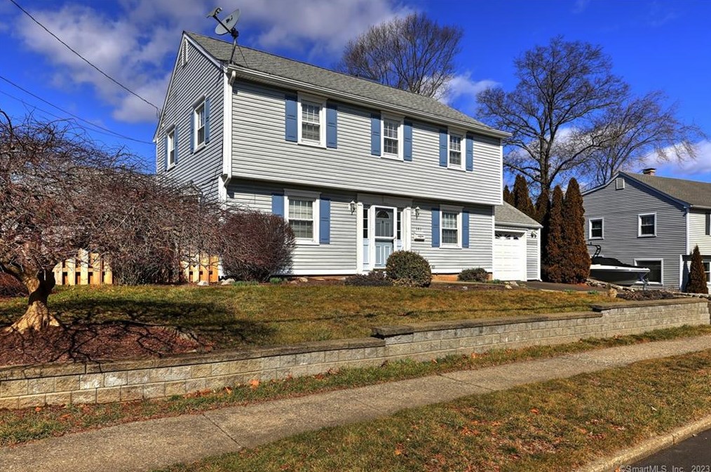 141 Sea Flower Rd, Milford, CT 06460