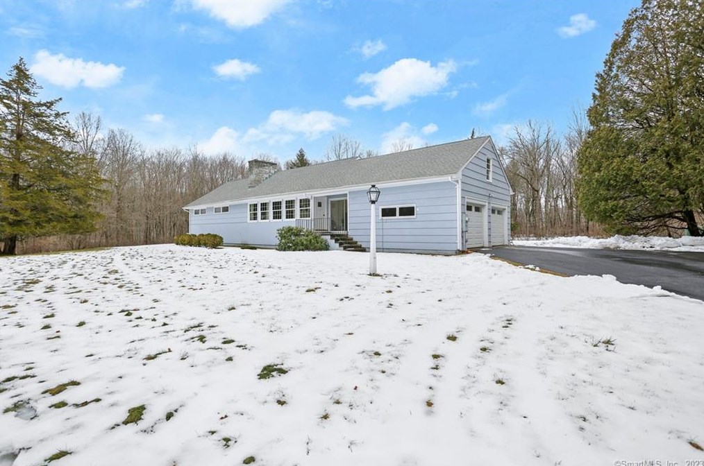 65 Banks Rd, Bridgeport, CT 06612