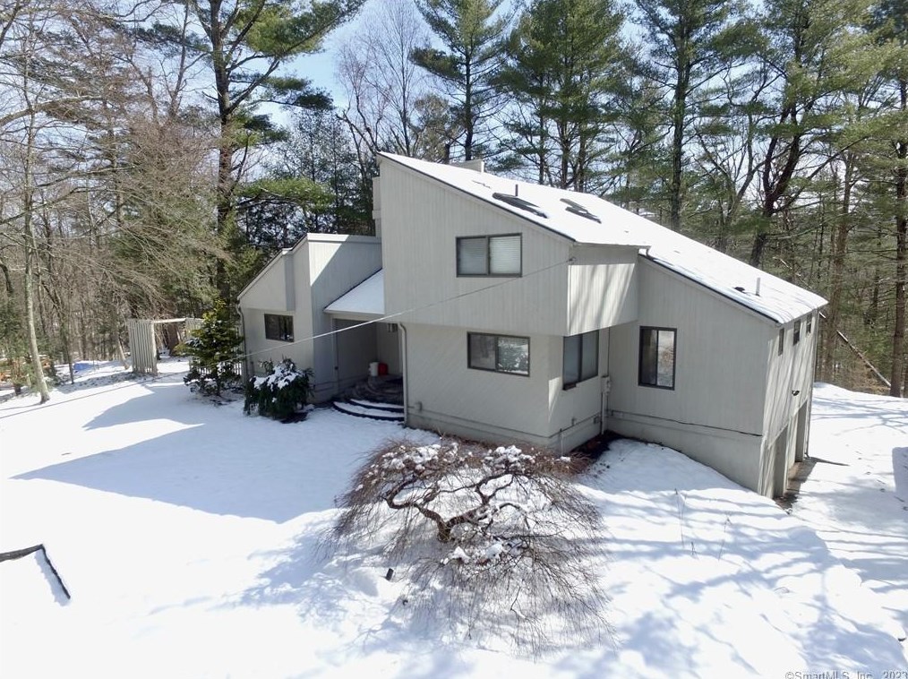 106 Quarry, Glastonbury, CT 06033
