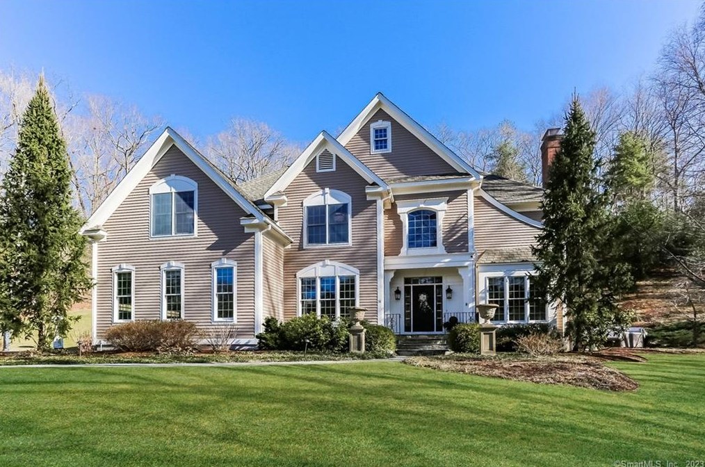 38 Lazy Valley, Glastonbury, CT 06033