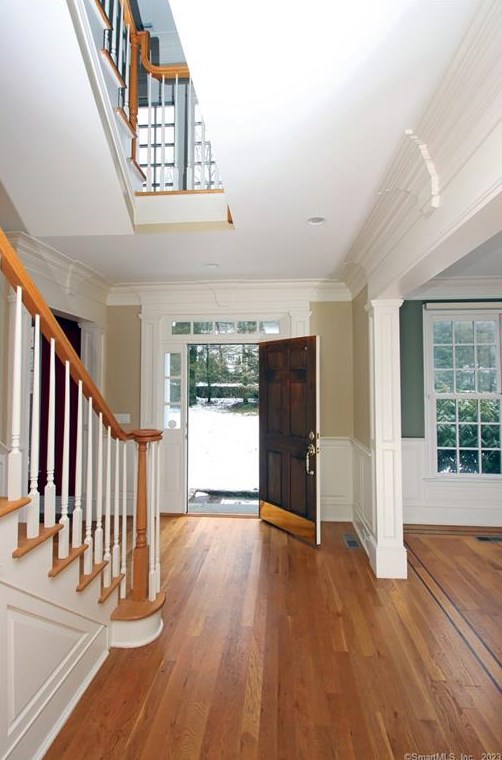 136 Weed St, New Canaan, CT 06840
