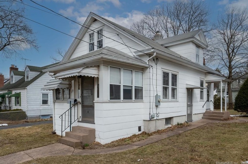 119 Benton St, Manchester, CT 06040-4363