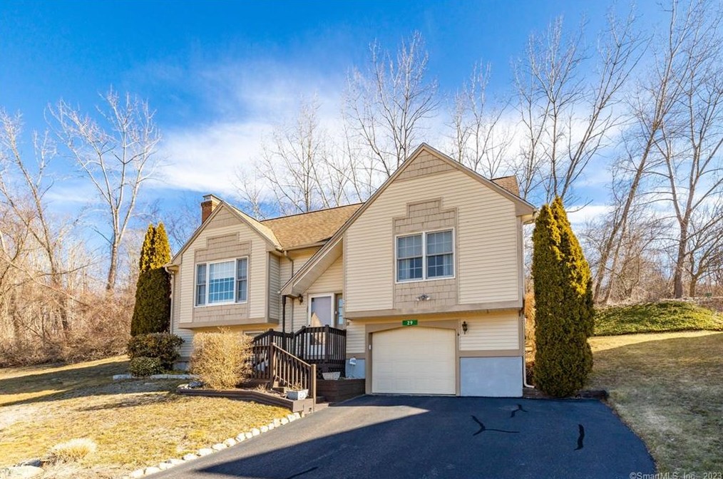 29 Mill Landing Rd #29, Hebron, CT 06248