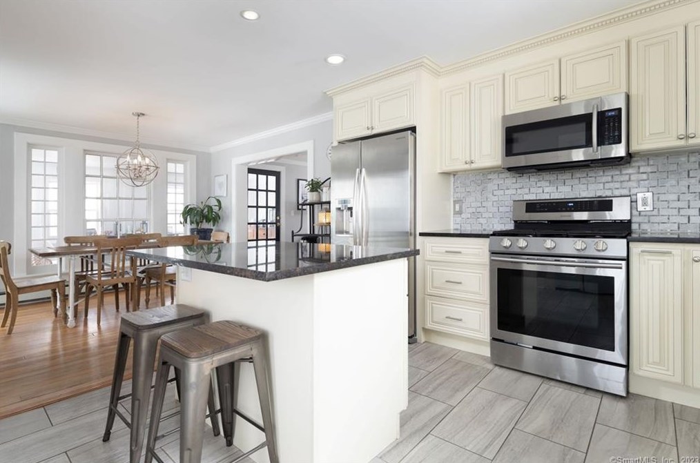 50 Gay St, West Woods, CT 06069