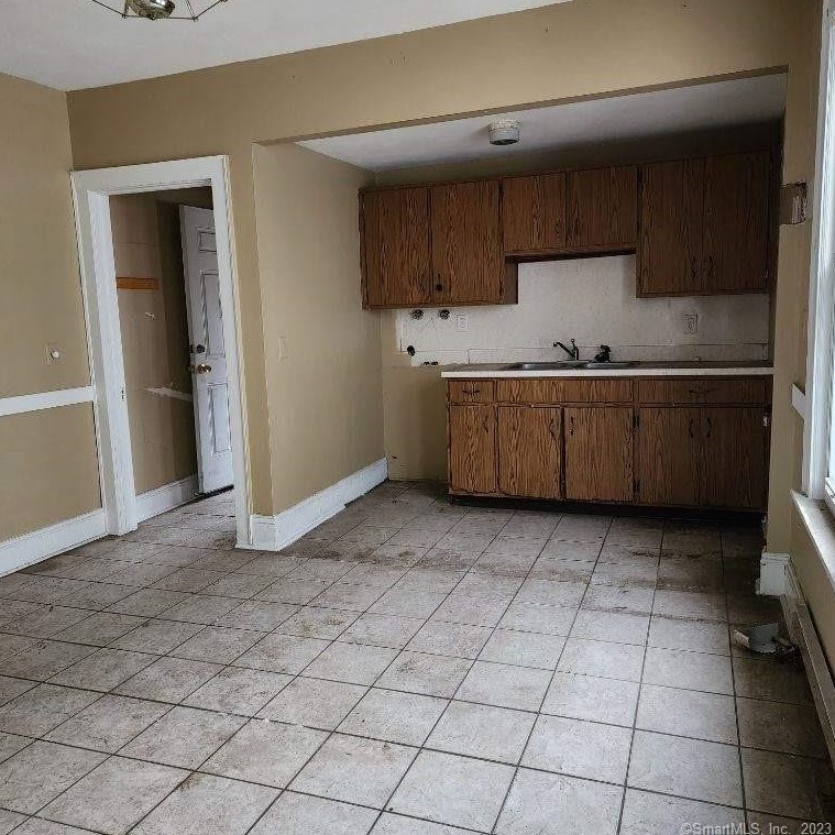 224 Whiting St, New Britain, CT 06051