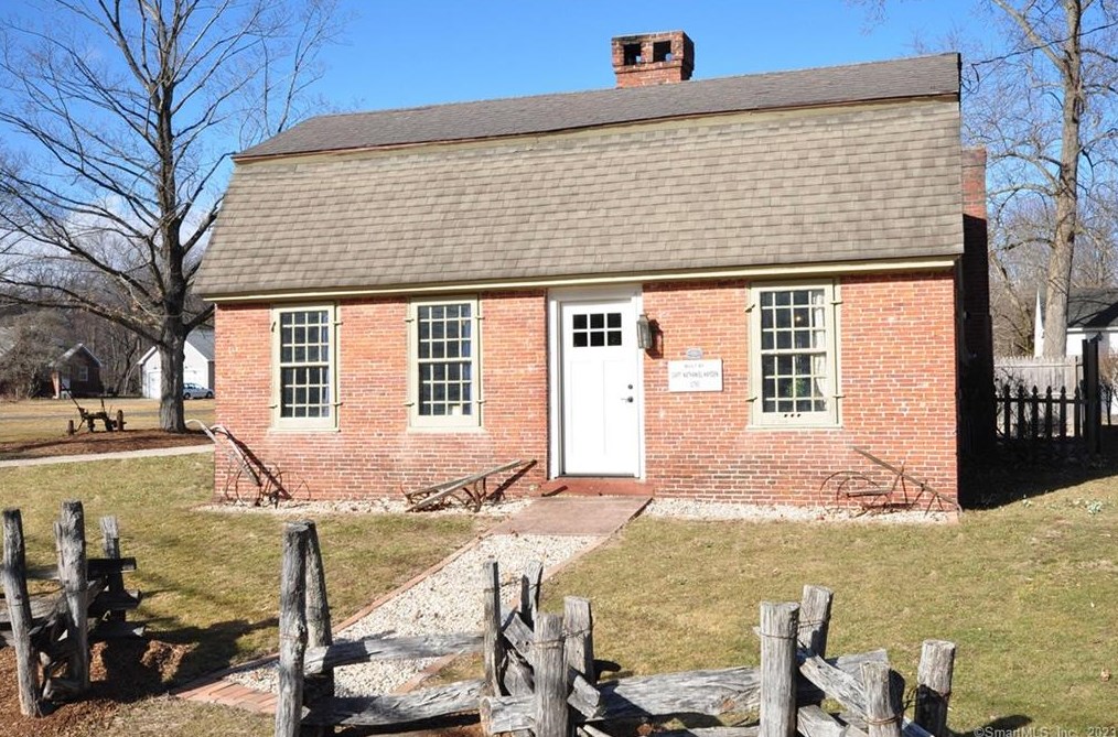 130 Hayden Station Rd, Windsor, CT 06095