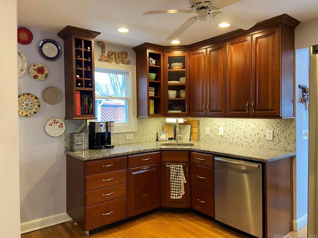 25 Lawncrest Rd, Danbury, CT 06810-6321