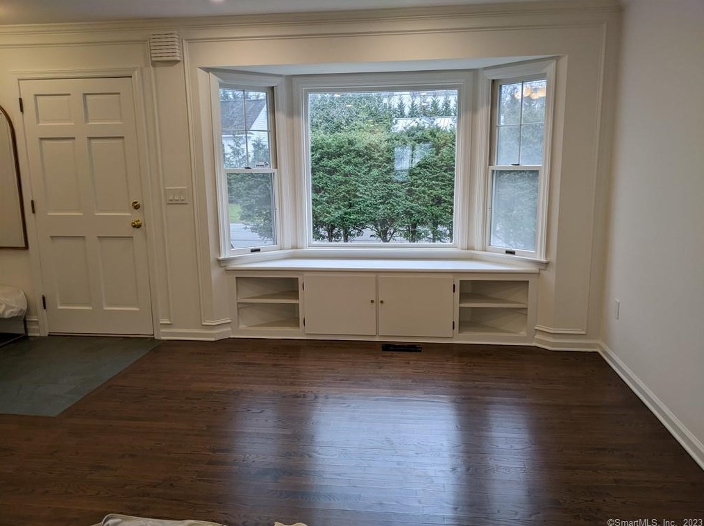 50 Green Ave, New Canaan, CT 06840