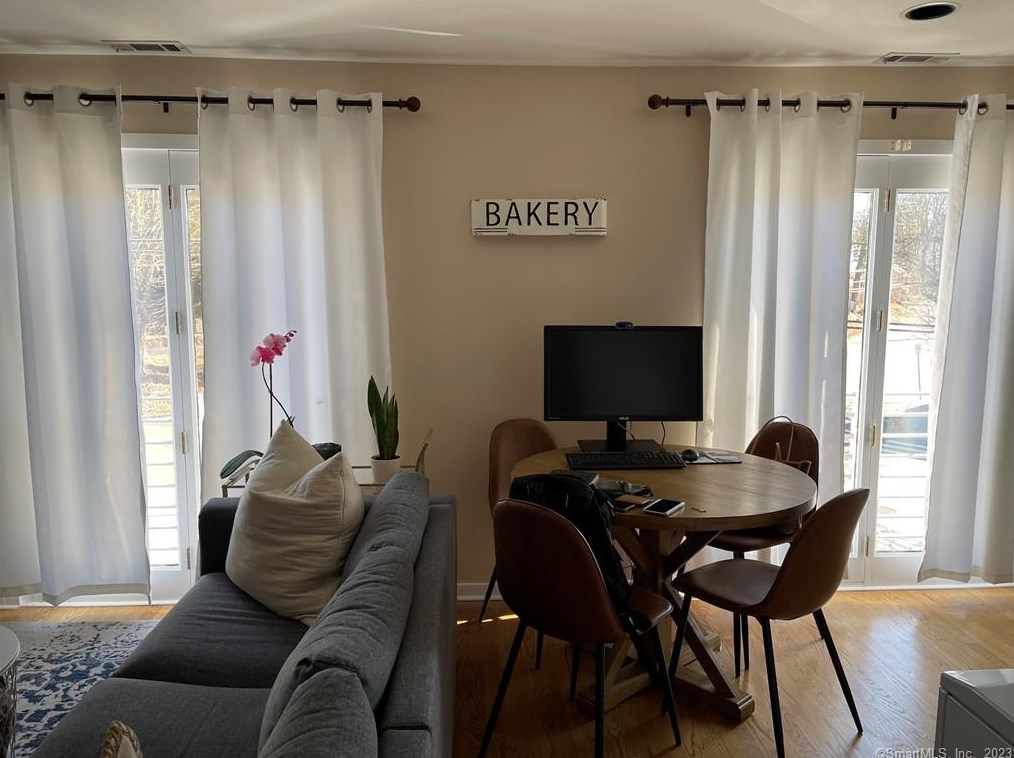 341 Main St #2, Westport, CT 06880