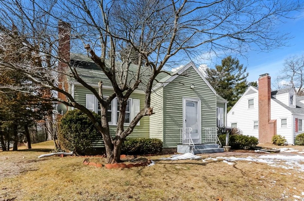 70 Thomas Dr, Manchester, CT 06040