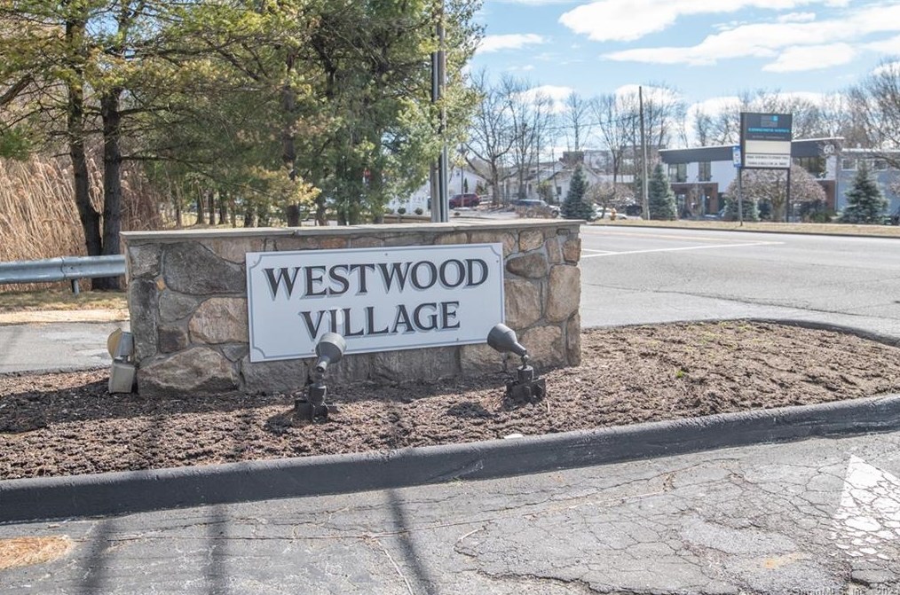 55 Mill Plain #29-8, Danbury, CT 06811