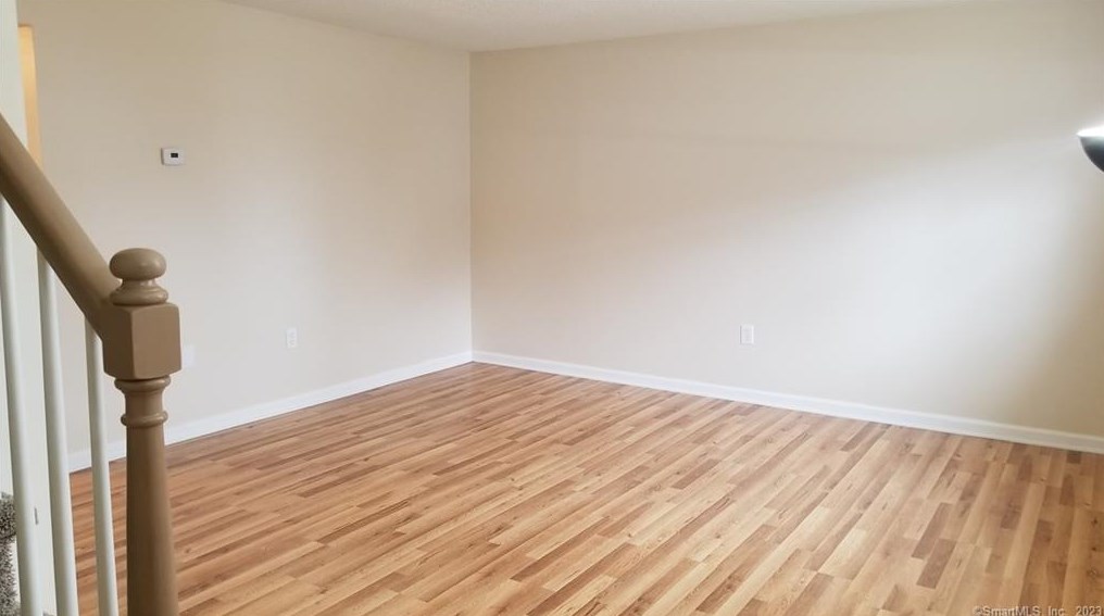 87 Nicholas Dr #87, Bristol, CT 06010