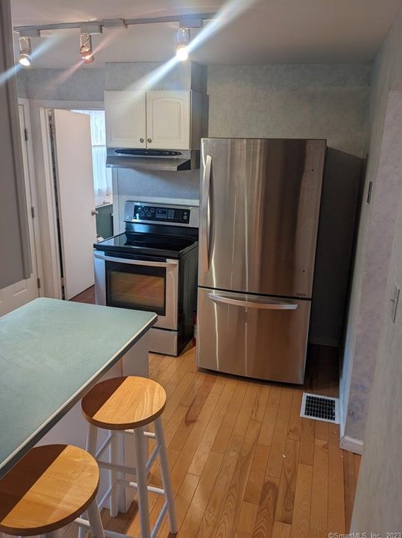 8 Hugo St #1, New Haven, CT 06516