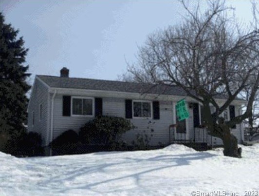 117 Eileen Rd, New Haven, CT 06516 exterior