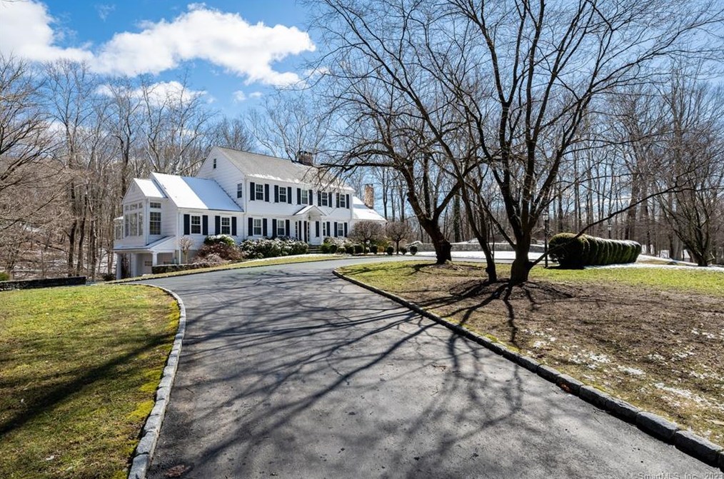 58 Stonehenge, New Canaan, CT 06840