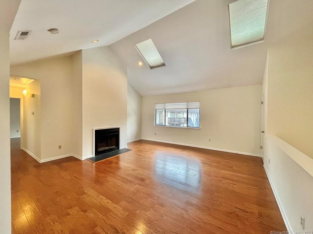 2289 Bedford St #g18, Stamford, CT 06905