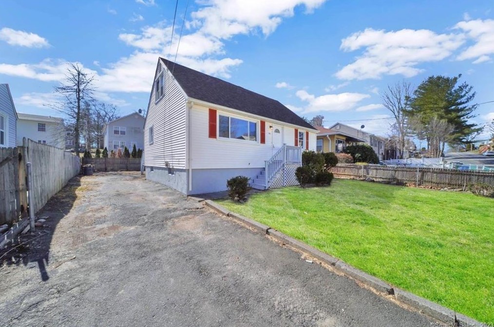 385 Platt St, Bridgeport, CT 06606