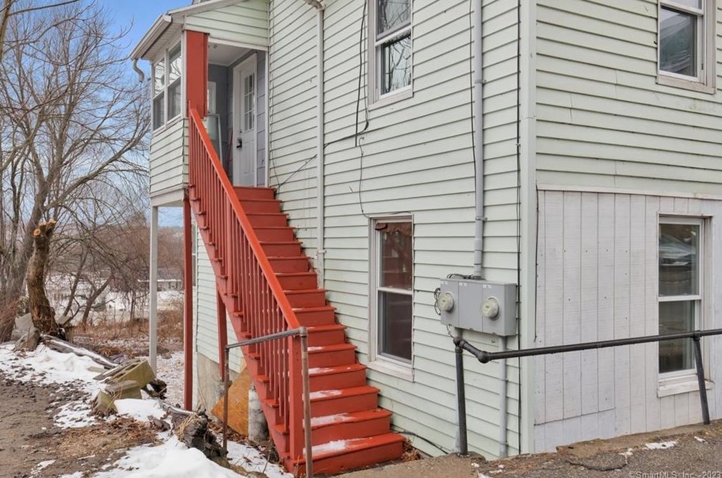 160 Sylvan Ave, Waterbury, CT 06706