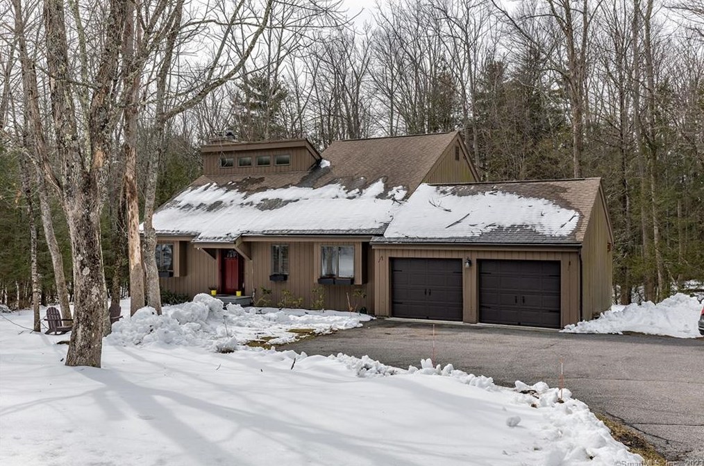 80 Shelbourne Dr, Goshen, CT 06756