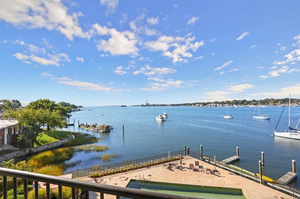 100 Seaview #3f, Norwalk, CT 06855