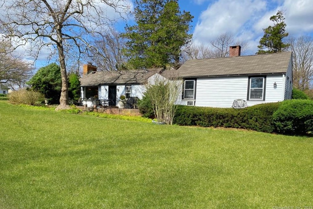 167 Long Neck Point Rd, Tokeneke, CT 06820