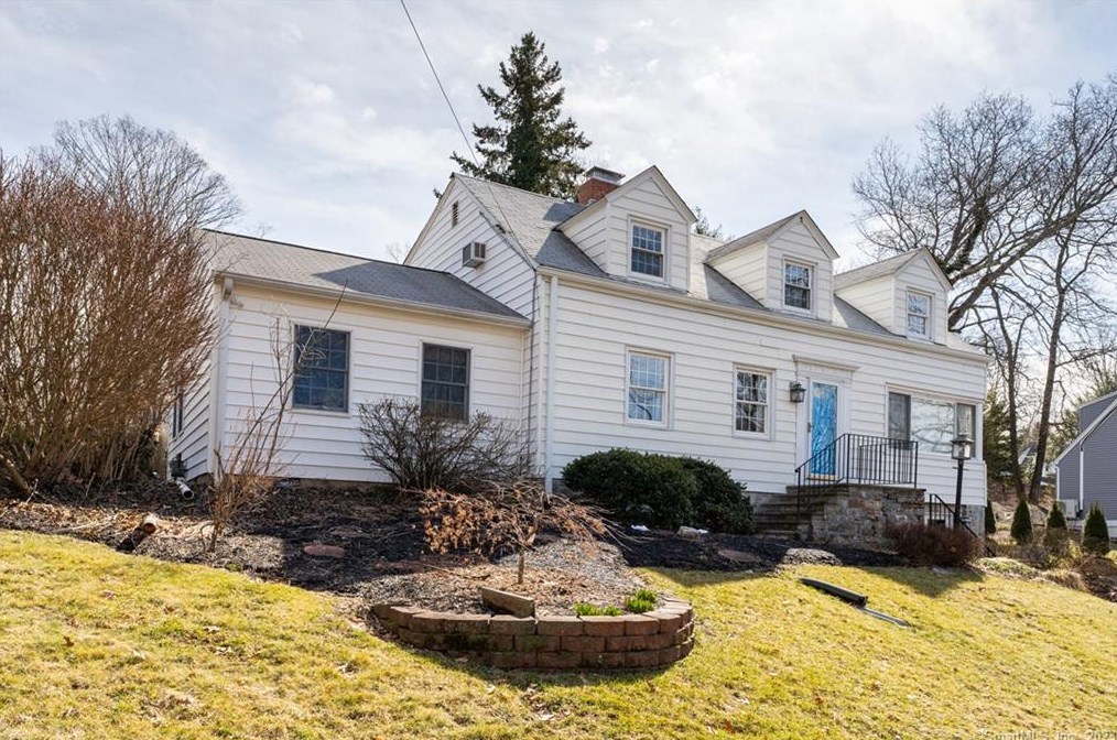 179 Bayard Ave, North Haven, CT 06473