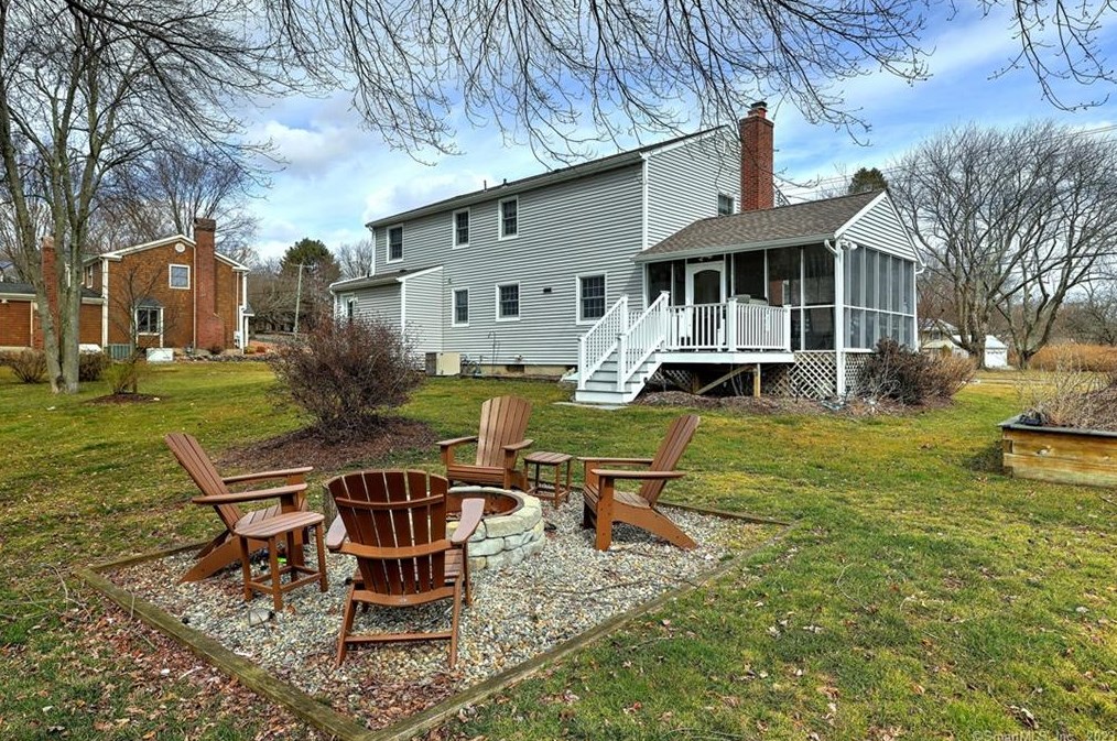 352 Woodruff Rd, Milford, CT 06461