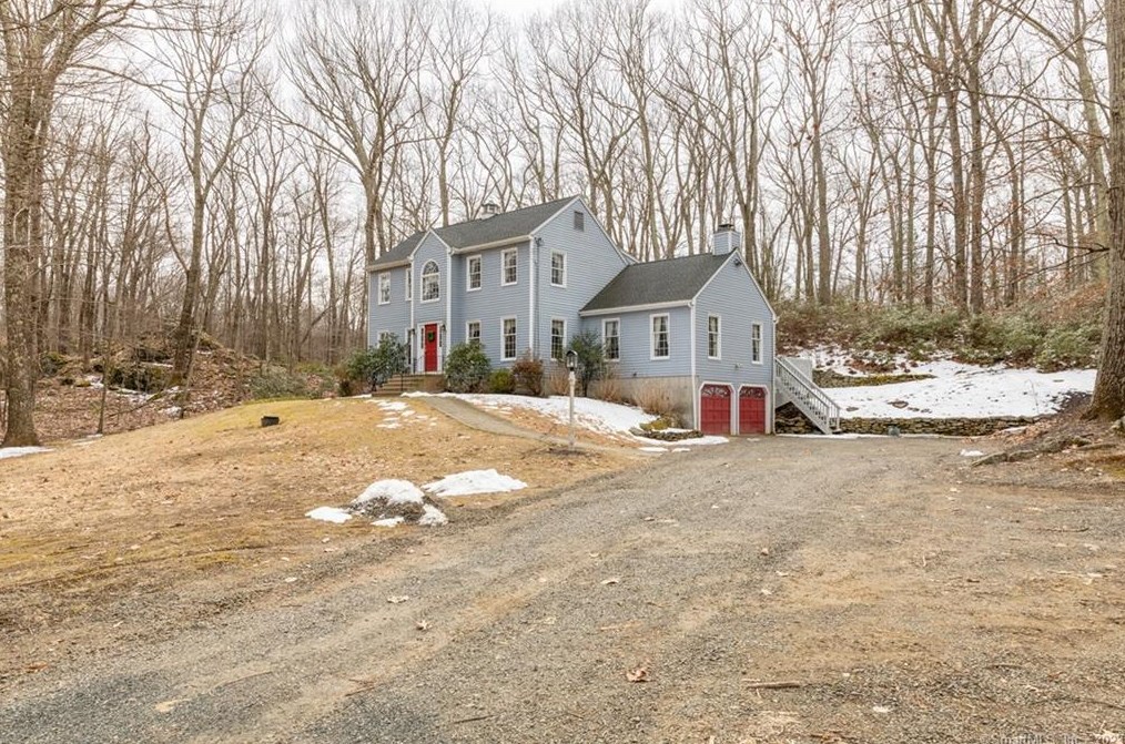 37 Plumb Brook Rd, Woodbury, CT 06798