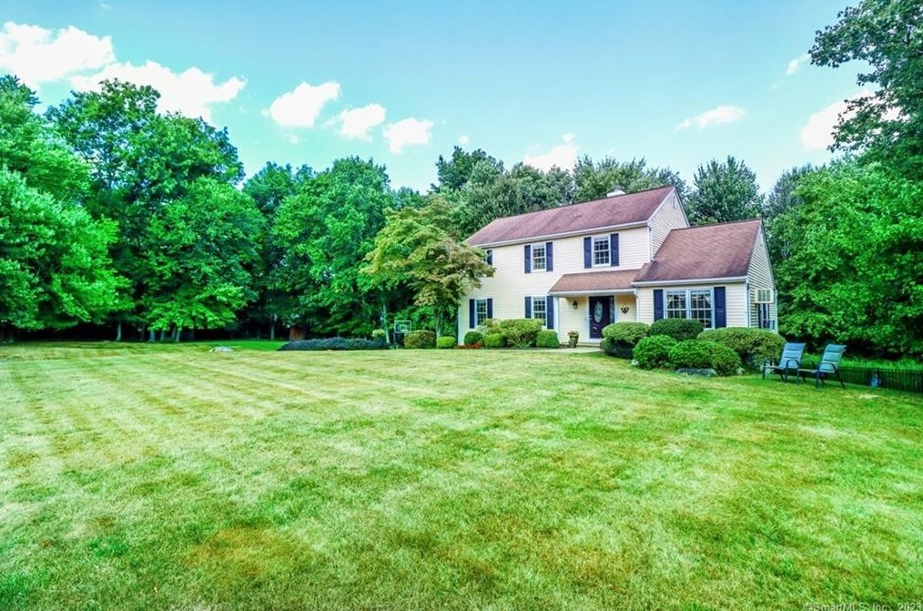1 Red Barn, Brookfield Center, CT 06804