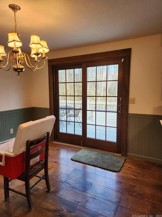 99 Wilderwood Dr, Guilford CT  06437-1346 exterior