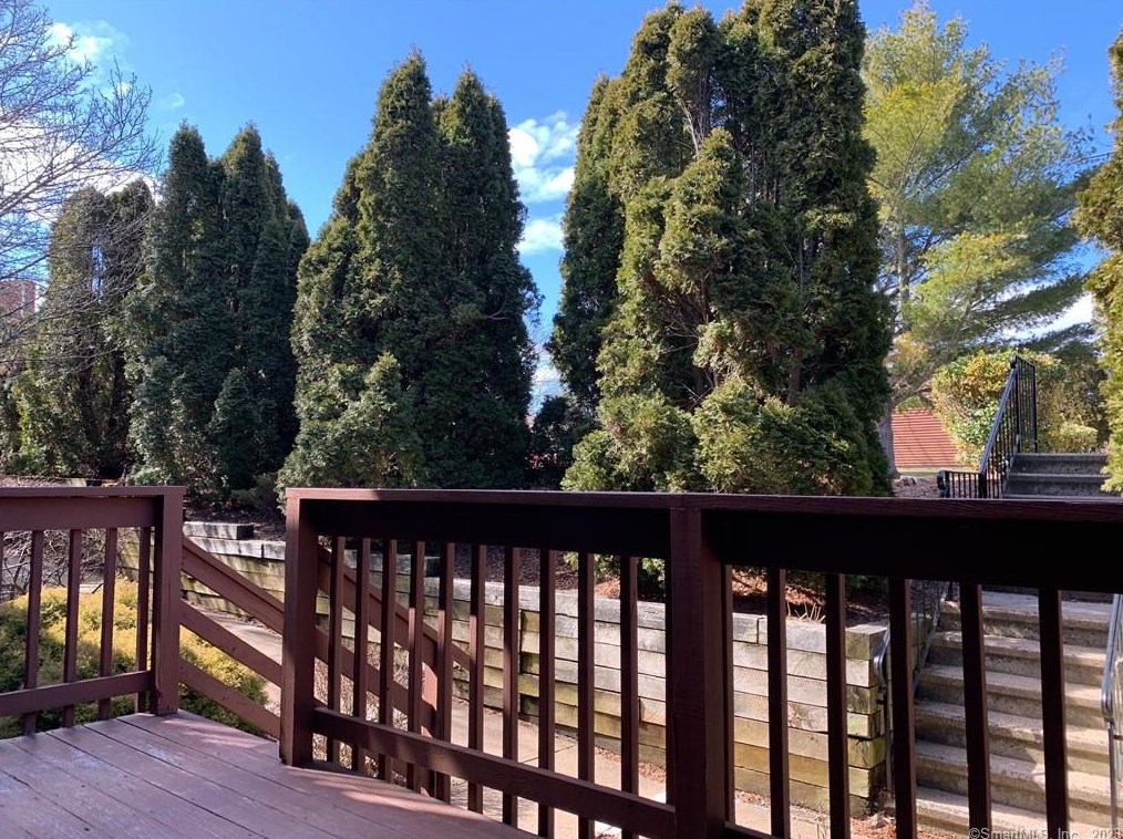 25 Florence #80, Branford, CT 06405