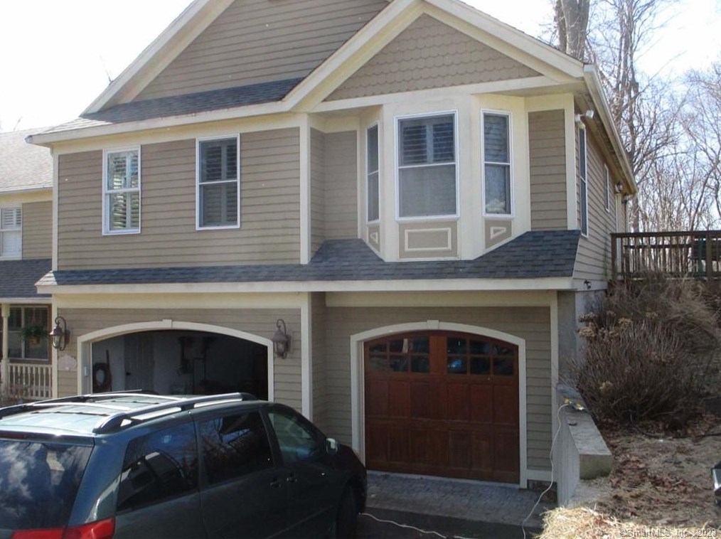30 Cadwell Pl, Branford, CT 06405