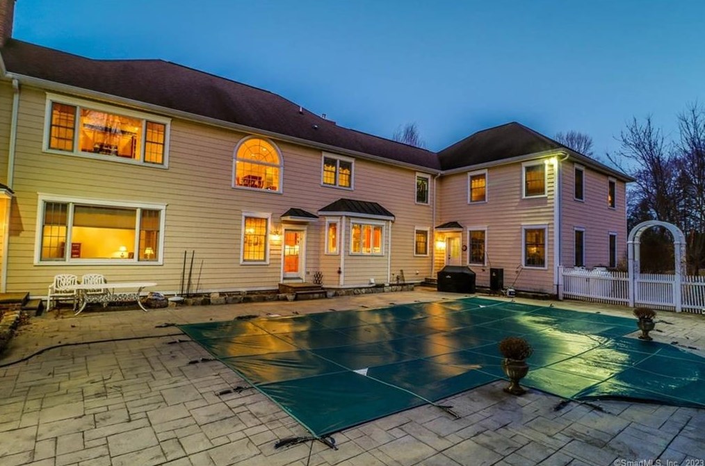 483 N Salem Rd, Ridgefield, CT 06877