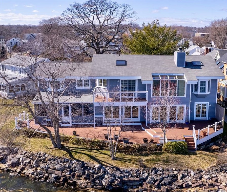 1 Seabreeze Pl, Norwalk, CT 06854