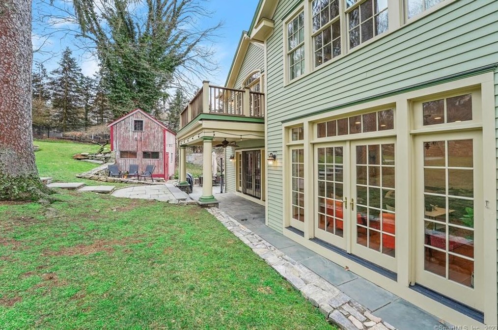 81 Compo Rd S Ln, Westport CT  06880 exterior