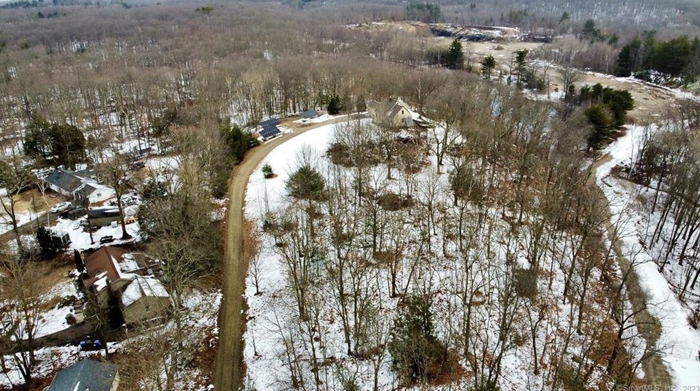 129 Mountain Spring Rd, Tolland CT  06084-2932 exterior