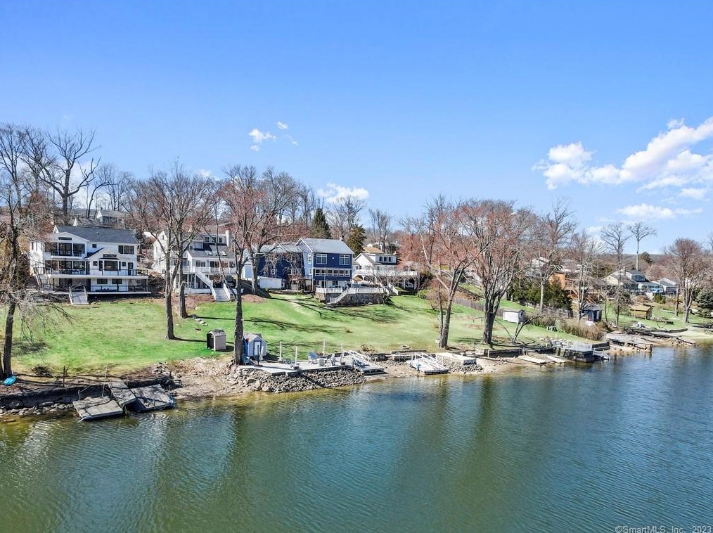 53 Cedar Dr, Danbury, CT 06811