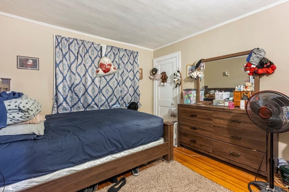 51 Bodwell St, Hartford CT 06114-2604 exterior