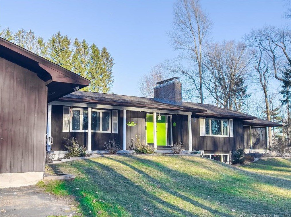 408 Bell St, Glastonbury, CT 06033