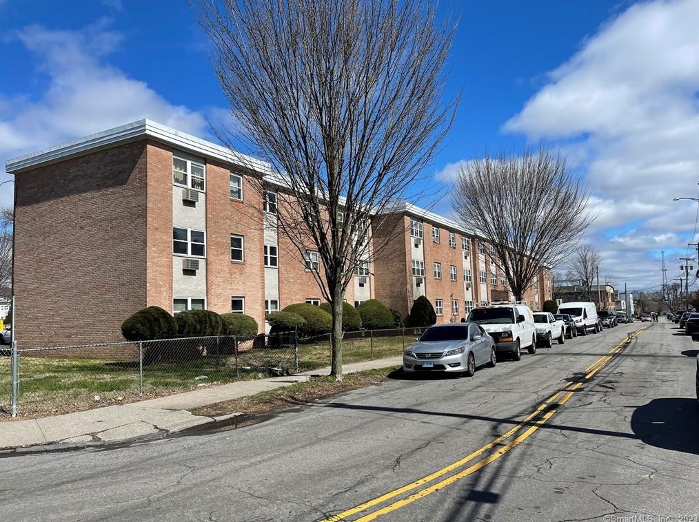 45 Monroe St #b19, Bridgeport, CT 06605