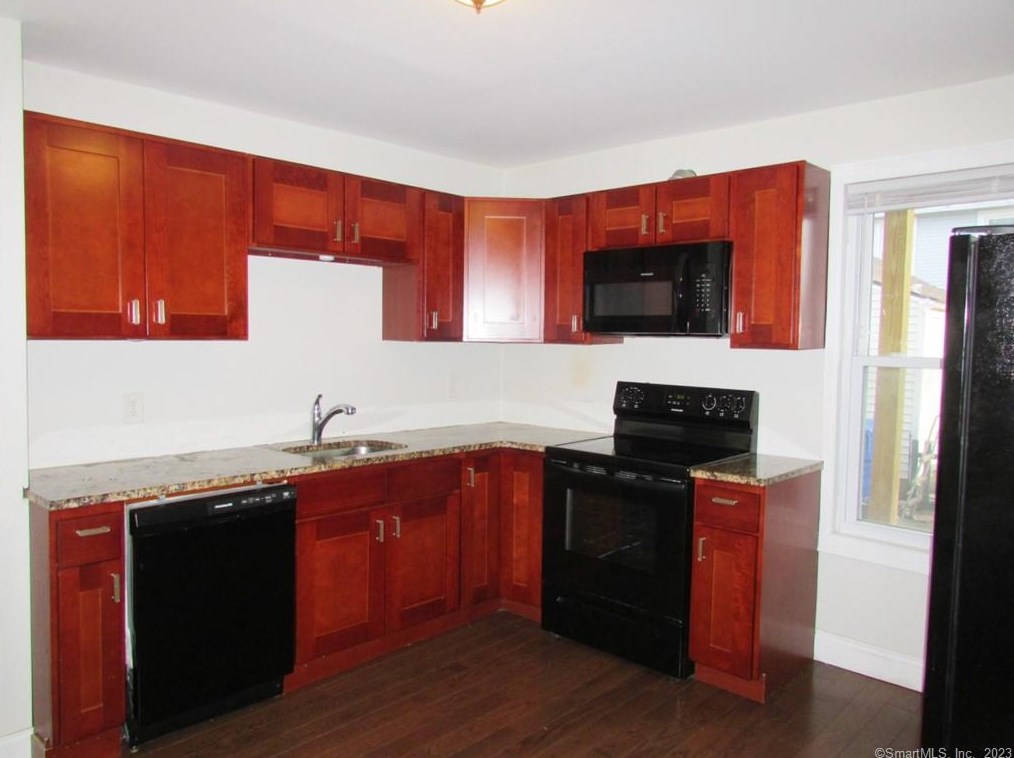 53 Prospect St #1r, Torrington, CT 06790