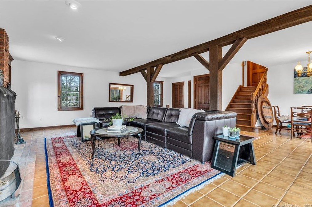 193 Horse Pond Rd, Madison CT  06443-2550 exterior